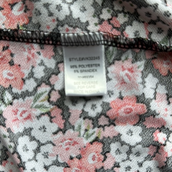 🌺🌺Adrienne Vittadini Short Sleeved Top🌺🌺 - Picture 8 of 8